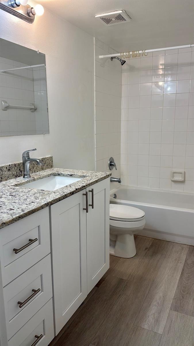 11155 SW 5th Pl # 302, Pembroke Pines FL 33025 photo 5