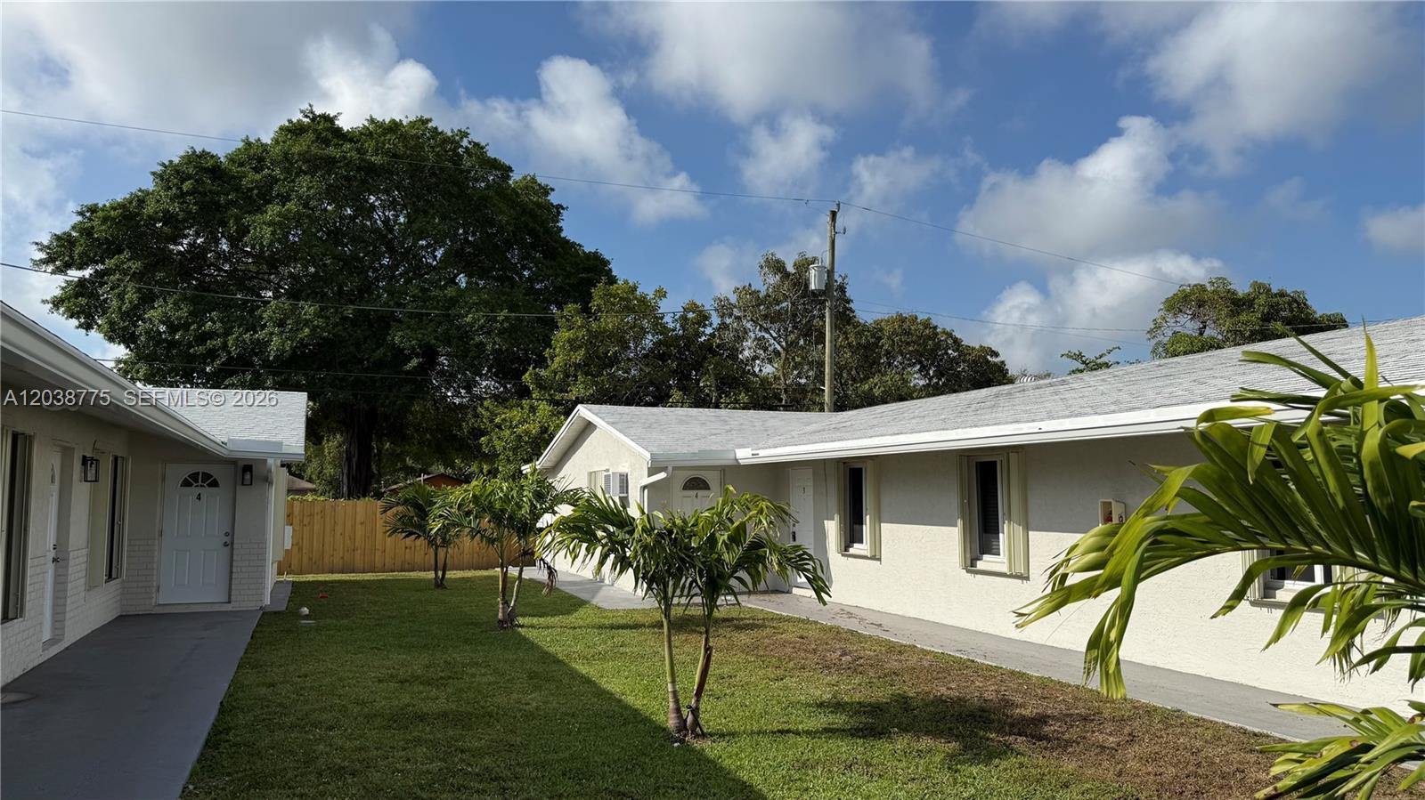 220 NW 12th St # 4, Pompano Beach FL 33060 photo 2