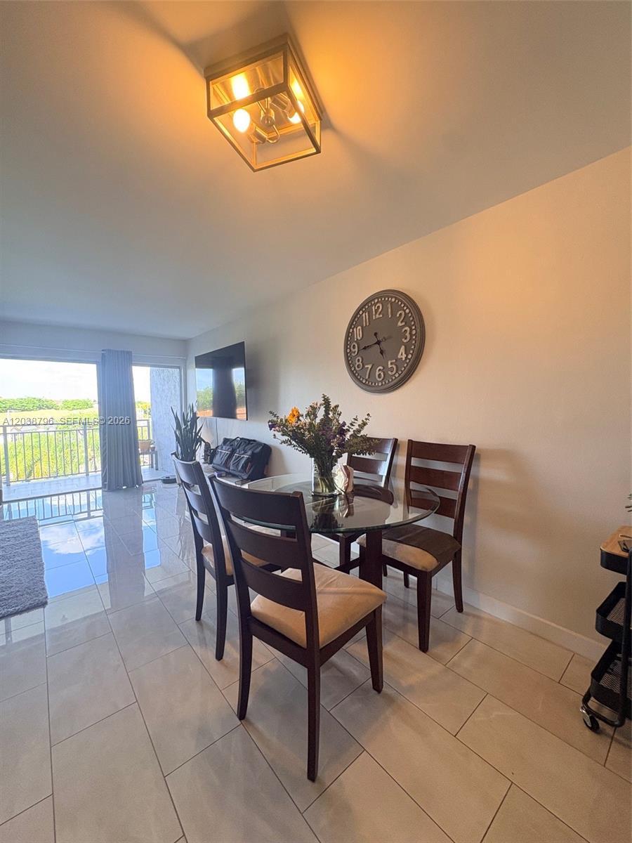 9375 Fontainebleau Blvd # L403, Miami FL 33172 photo 3