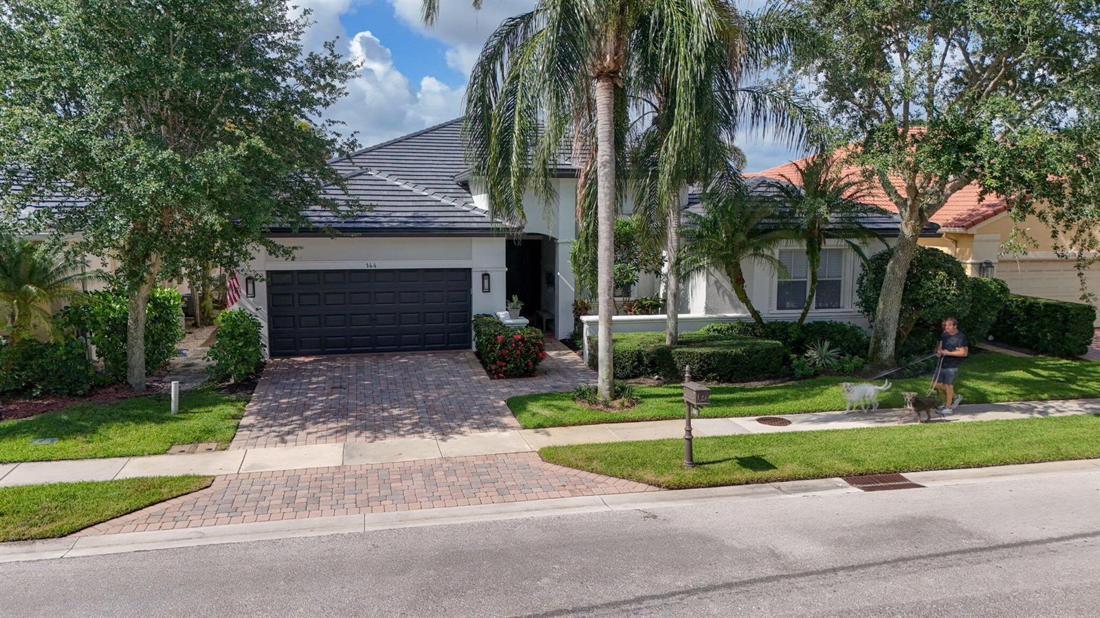 144 Sedona Way, Palm Beach Gardens FL 33418 photo 2