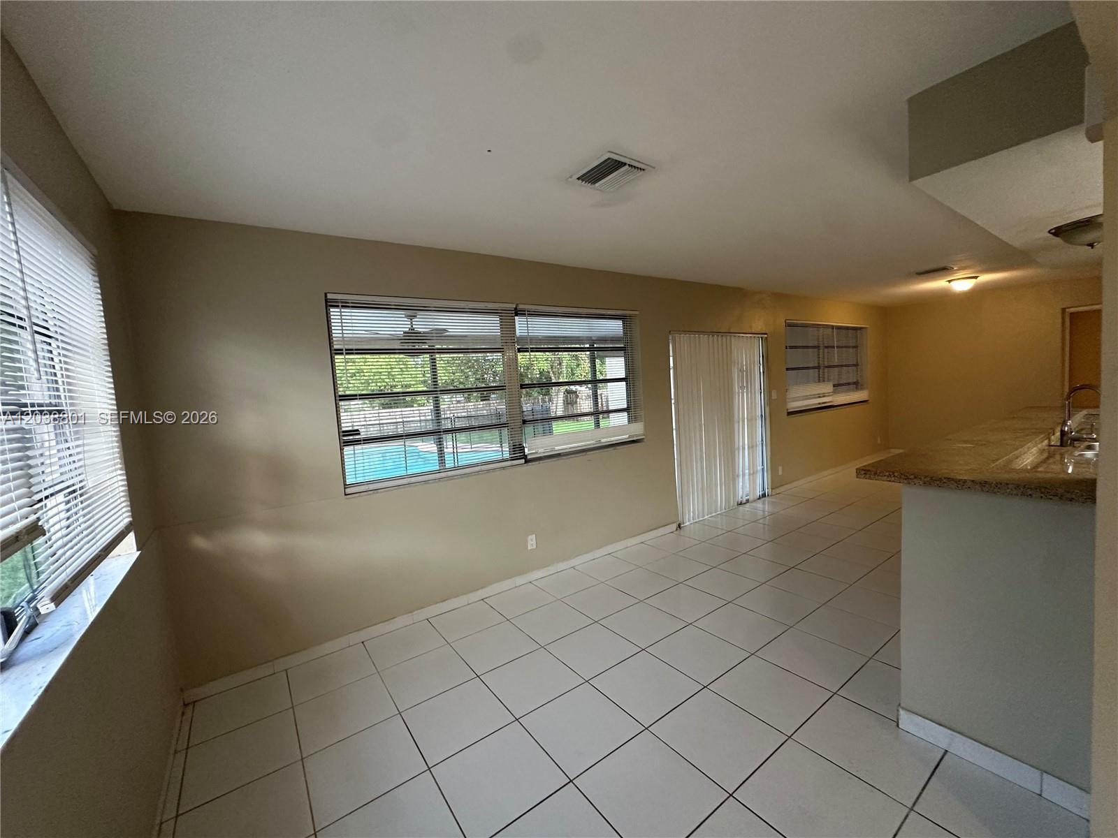 2121 N 52nd Ave, Hollywood FL 33021 photo 4