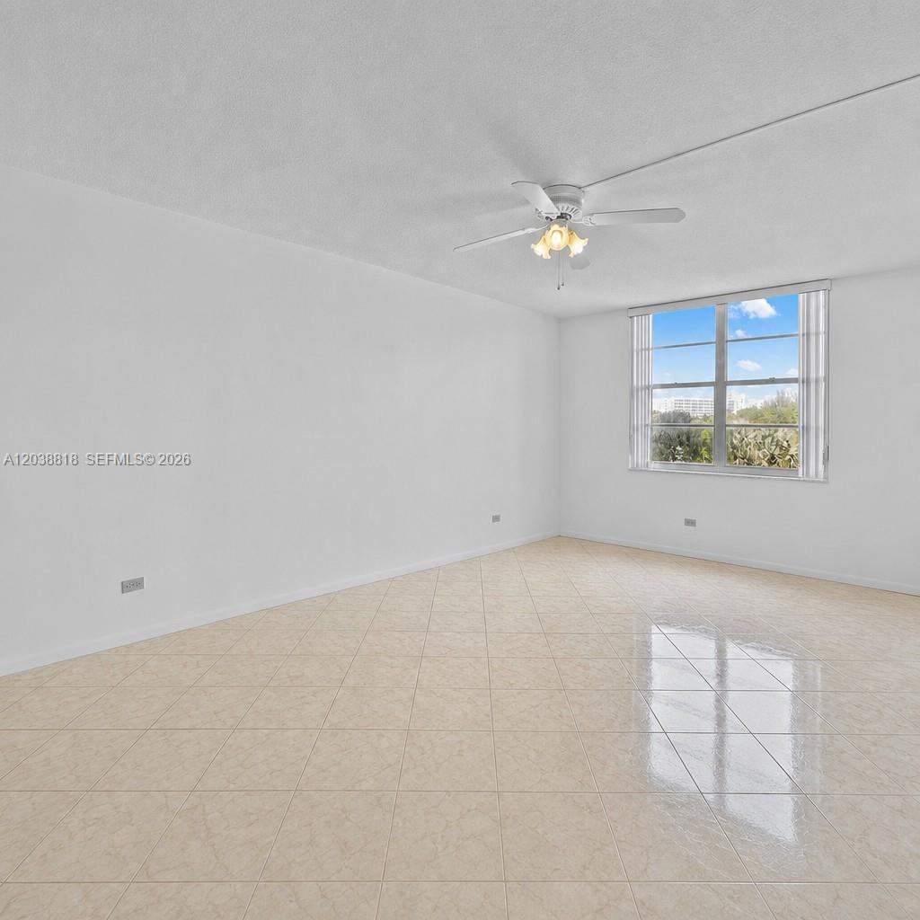 230 174th St # 404, Sunny Isles Beach FL 33160 photo 3