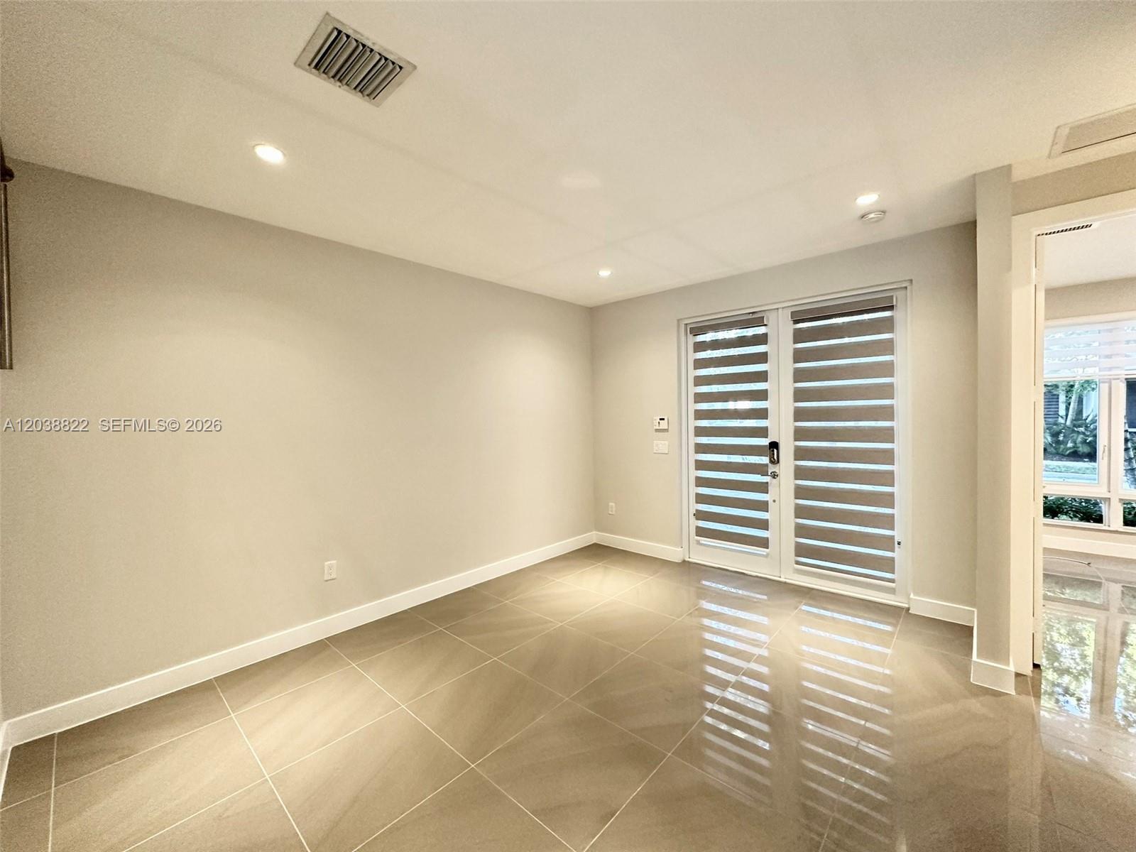 10560 NW 63rd Ter, Doral FL 33178 photo 4