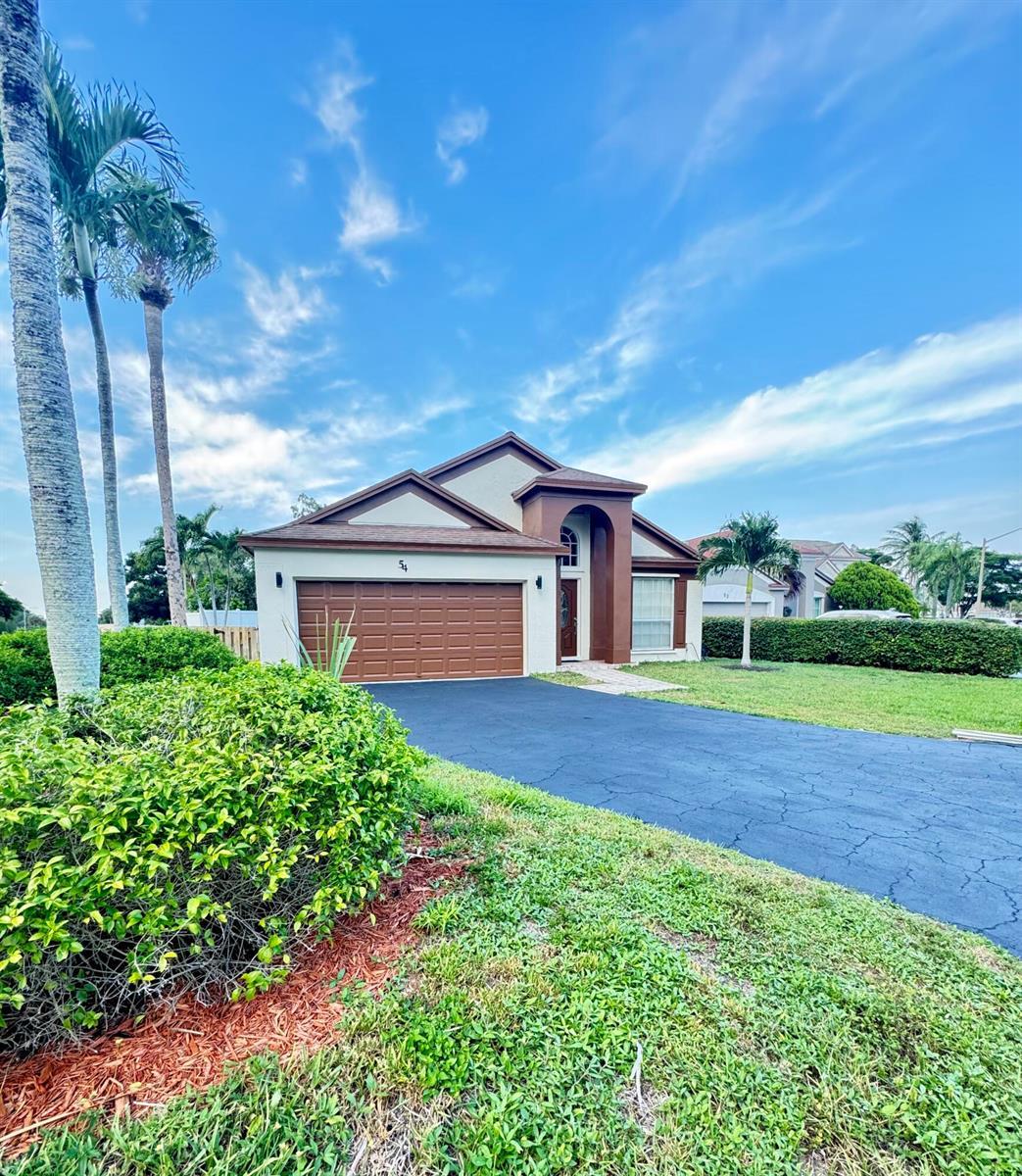 54 Egret Way, Boynton Beach FL 33436 photo 2