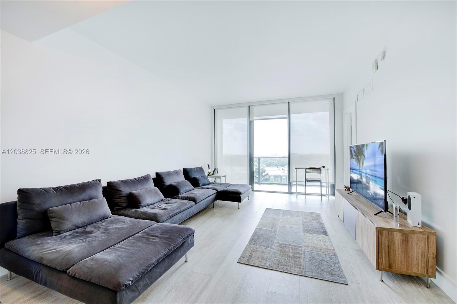 121 NE 34th St # 1111, Miami FL 33137 photo 2