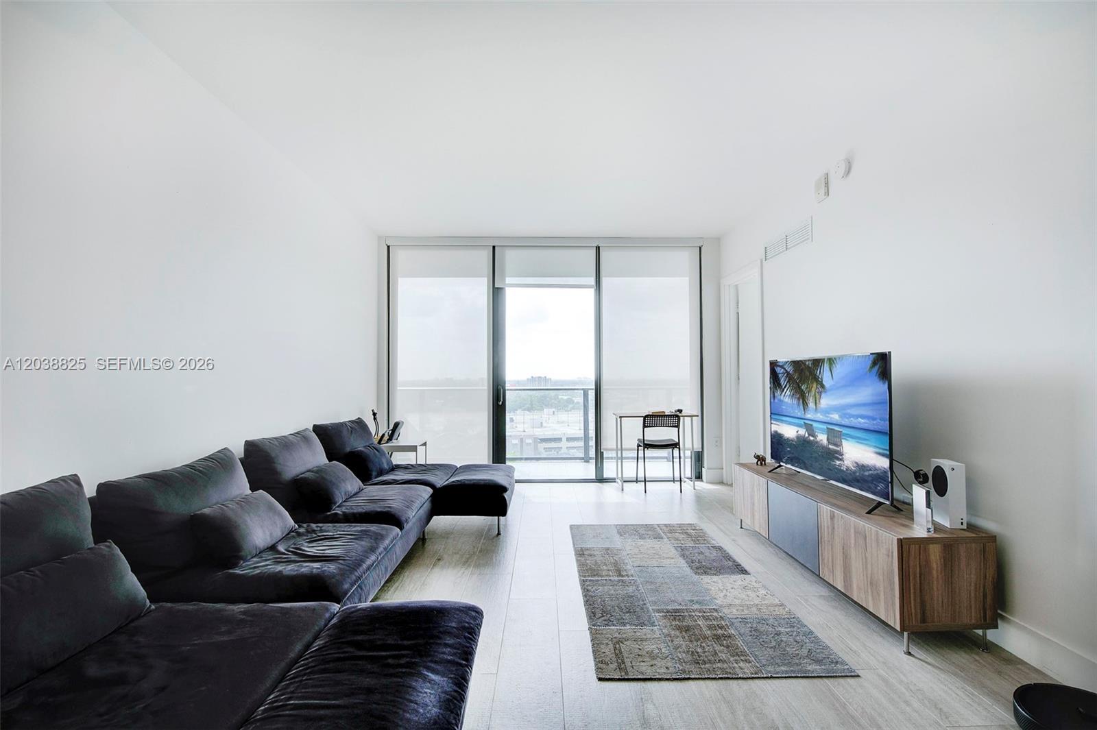 121 NE 34th St # 1111, Miami FL 33137 photo 3