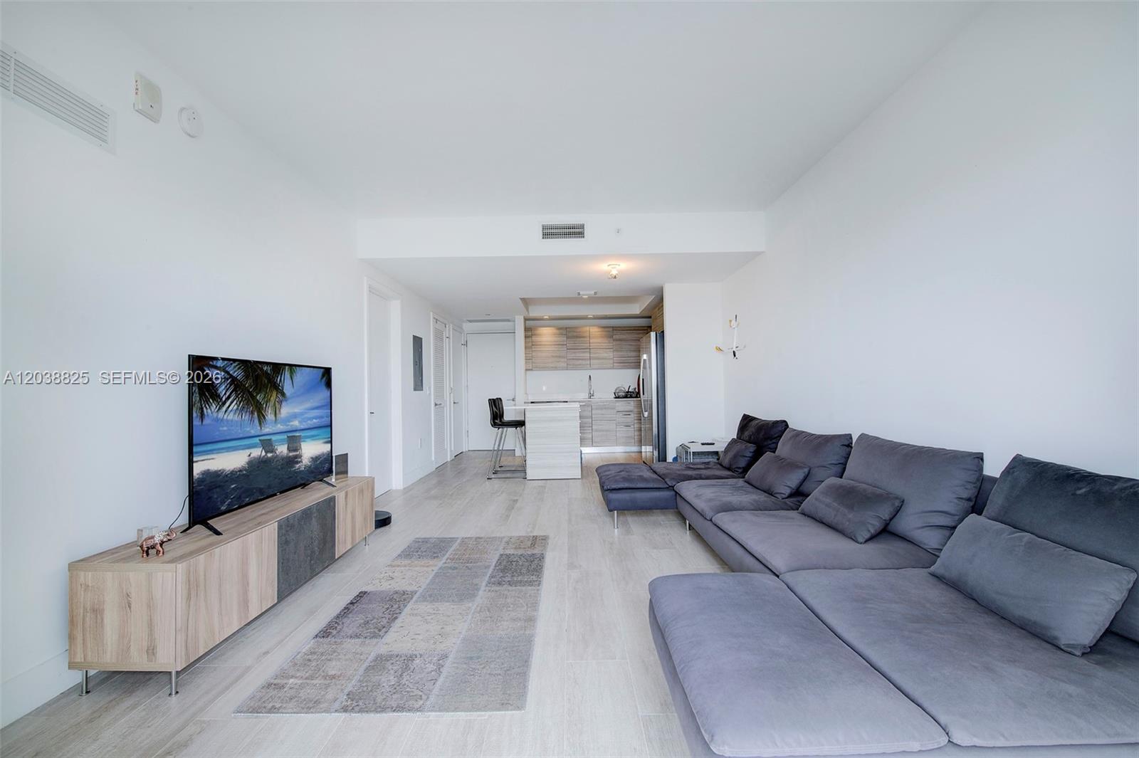 121 NE 34th St # 1111, Miami FL 33137 photo 4
