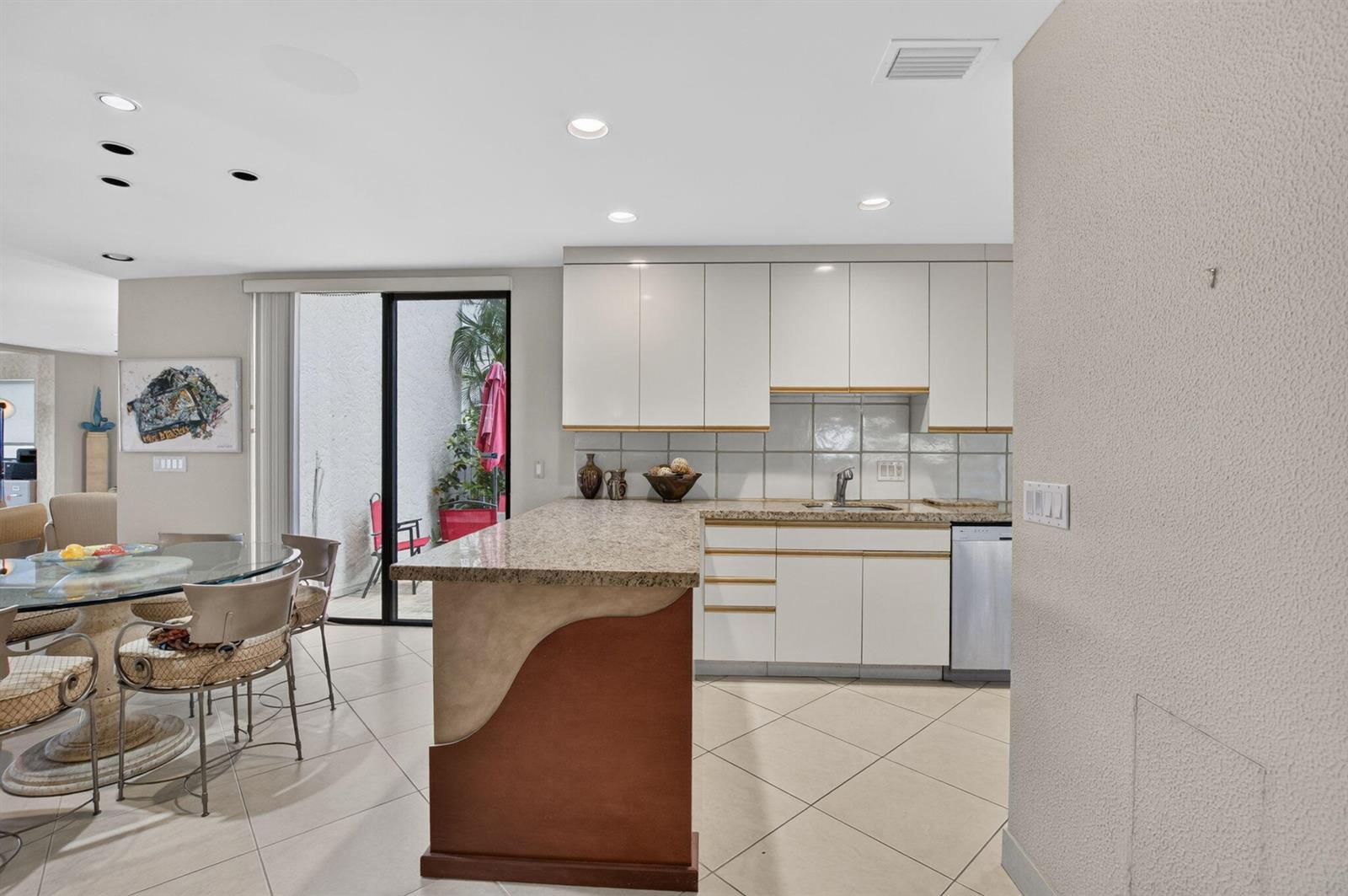 4 Eastgate Drive # C, Boynton Beach FL 33436 photo 4