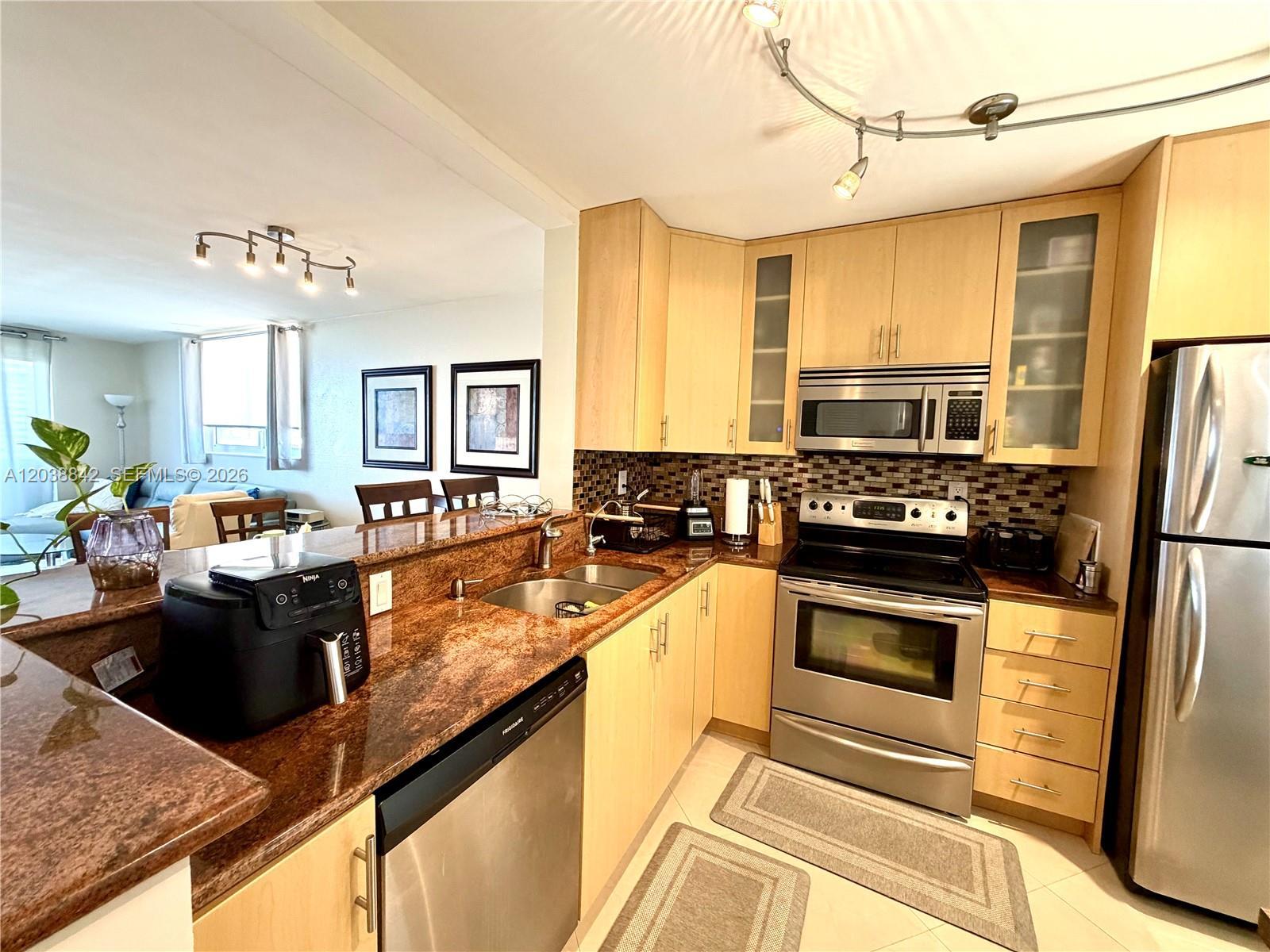 1893 S Ocean Dr # 612, Hallandale Beach FL 33009 photo 4