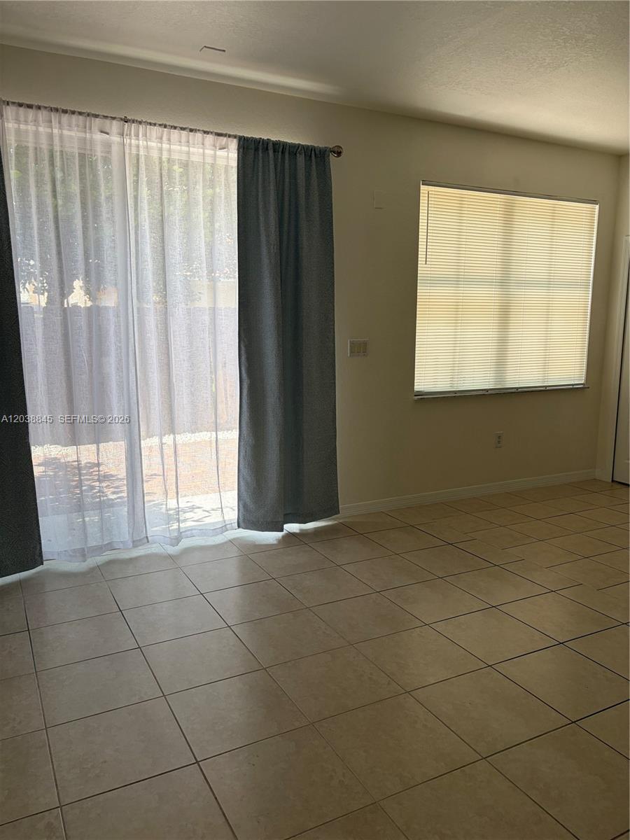 12393 SW 124th Ter, Miami FL 33186 photo 5