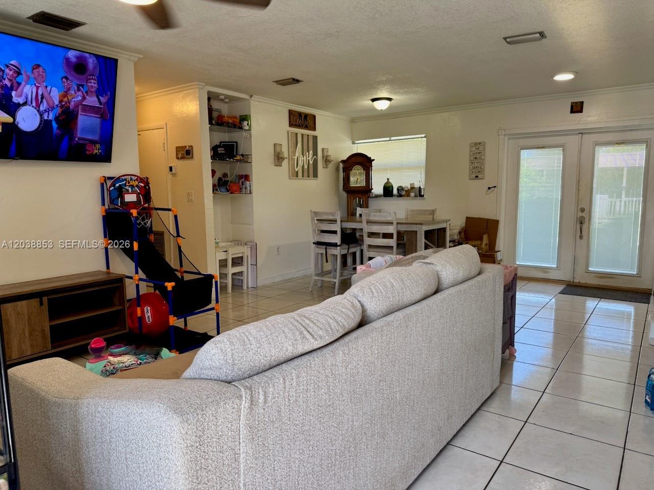 15970 NW 37th Pl, Miami Gardens FL 33054 photo 4
