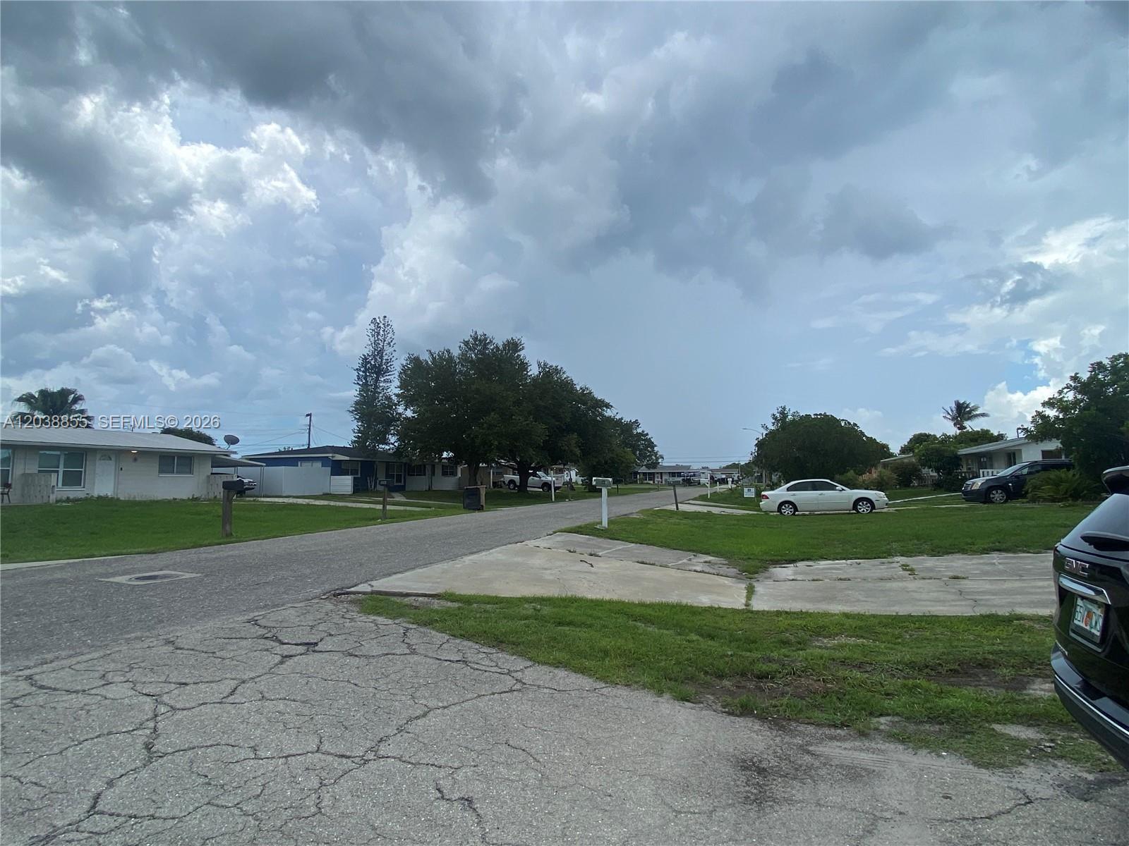 1111 N VINEYARD ST, Lehigh Acres FL 33936 photo 2