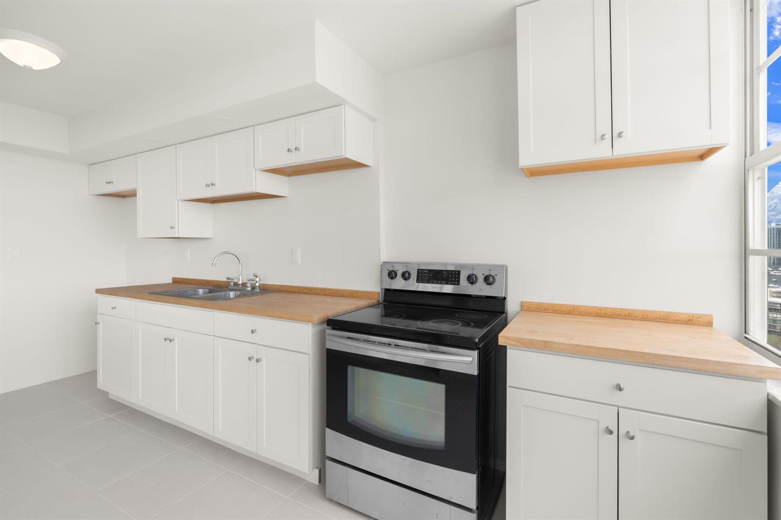 18011 Biscayne Boulevard # 1, Aventura FL 33160 photo 5