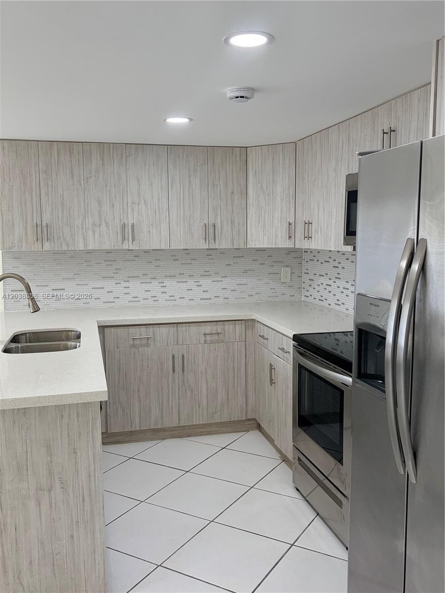 4705 SW 62nd Ave # 104, Davie FL 33314 photo 3
