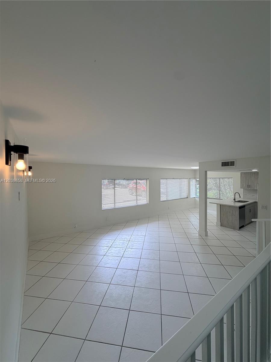 4705 SW 62nd Ave # 104, Davie FL 33314