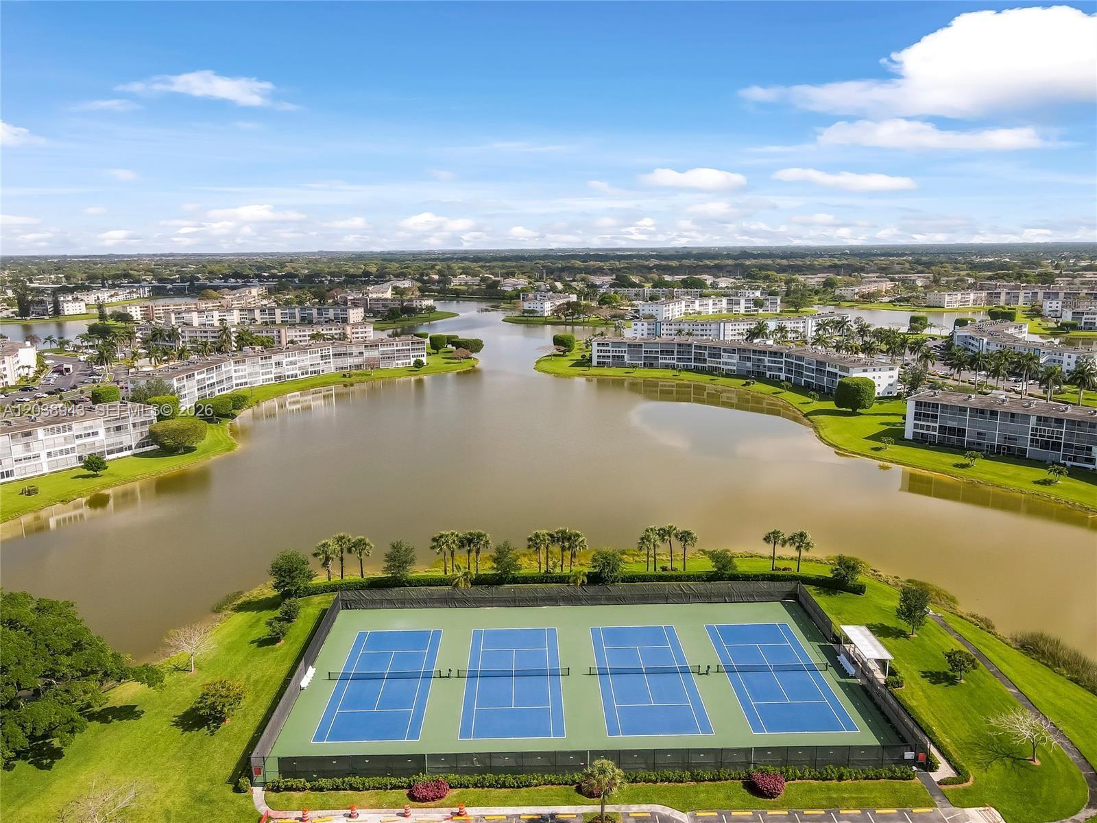 82 Dorset B # B, Boca Raton FL 33434 photo 3