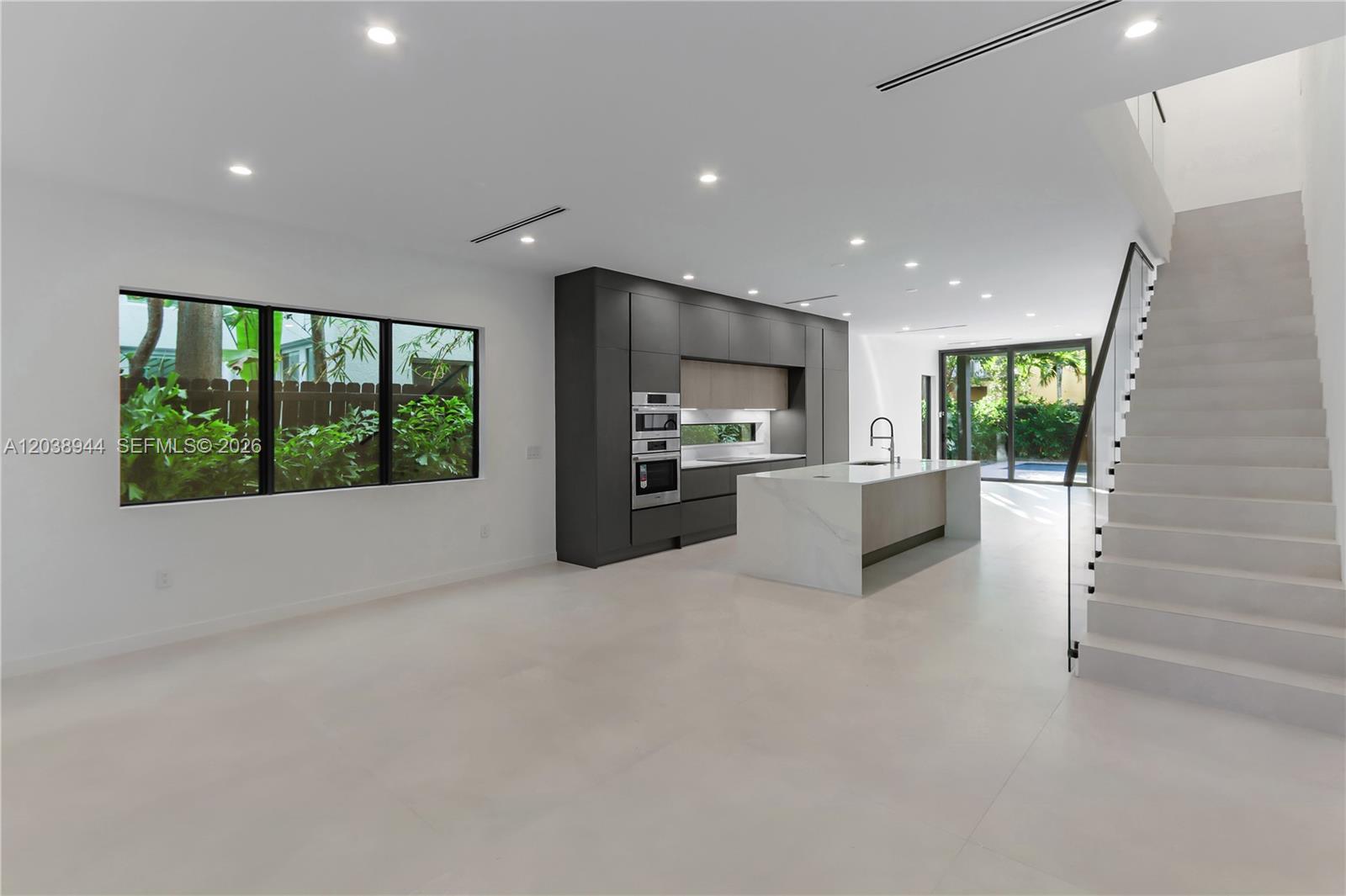 3086 Indiana St, Miami FL 33133 photo 3