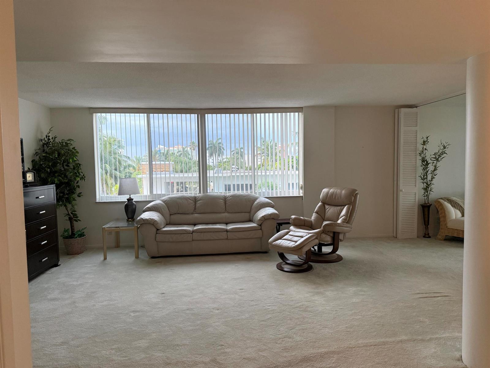 524 Orton Avenue # 403, Fort Lauderdale FL 33304