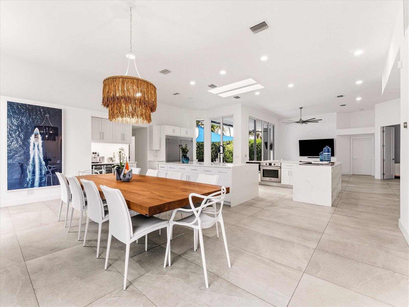 1002 Lake Shore Drive, Delray Beach FL 33444 photo 2