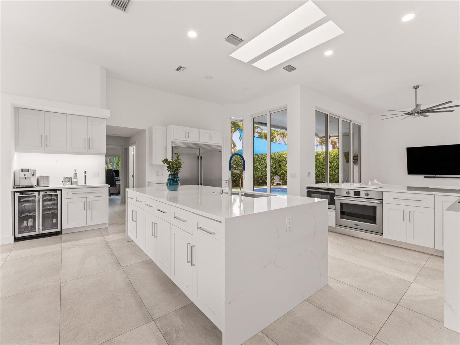 1002 Lake Shore Drive, Delray Beach FL 33444 photo 3