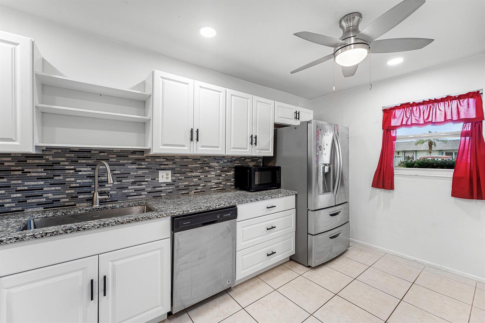 2638 Gately Drive E # 125, West Palm Beach FL 33415 photo 3