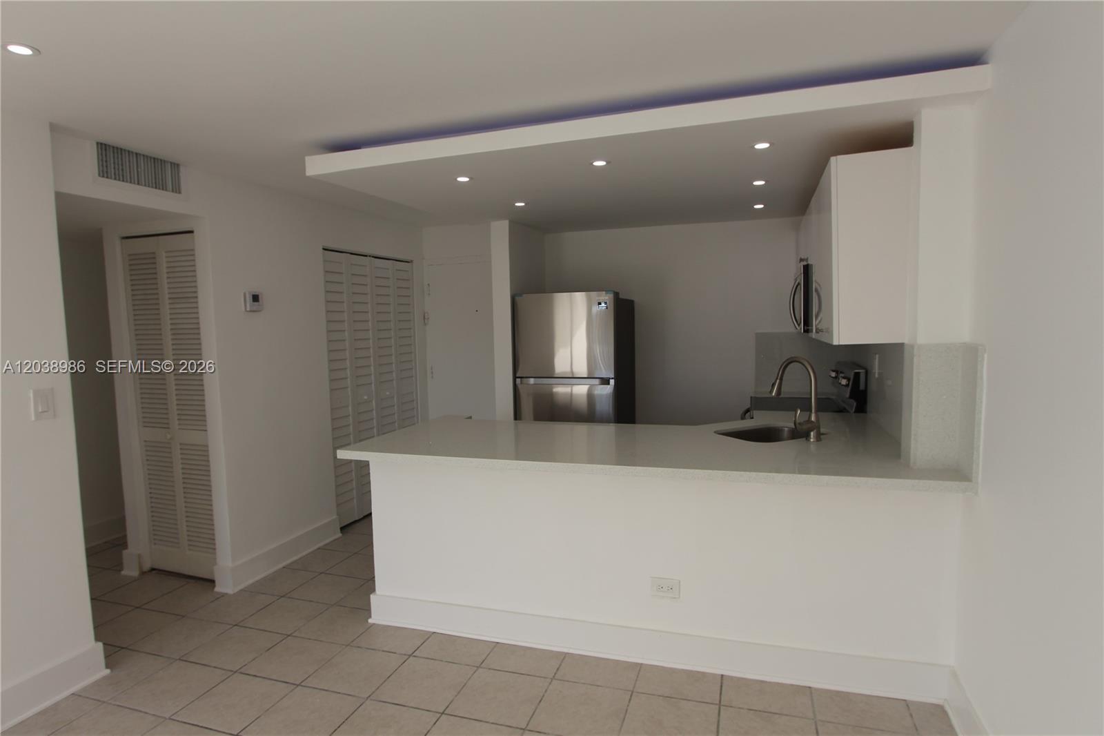 801 NW 47th Ave # 614W, Miami FL 33126 photo 3