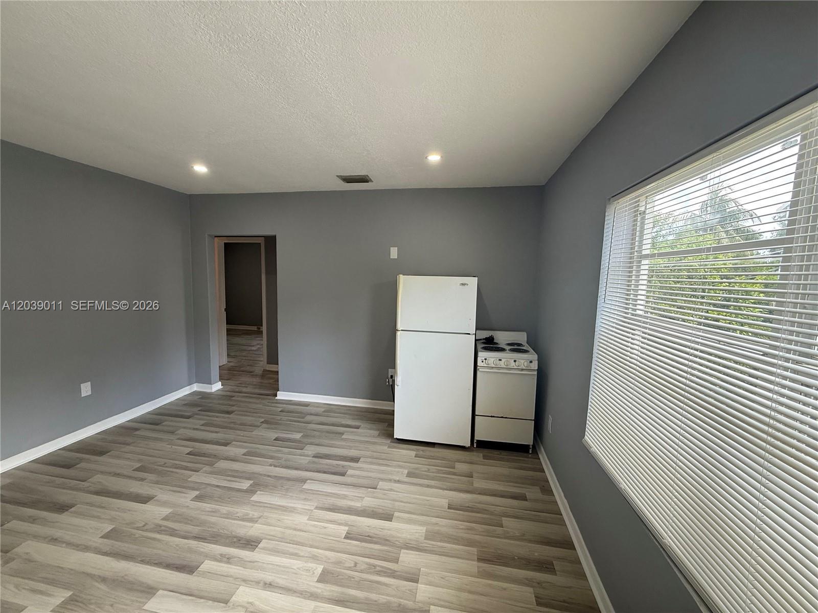426 NE 77th St Rd # 4, Miami FL 33138 photo 4