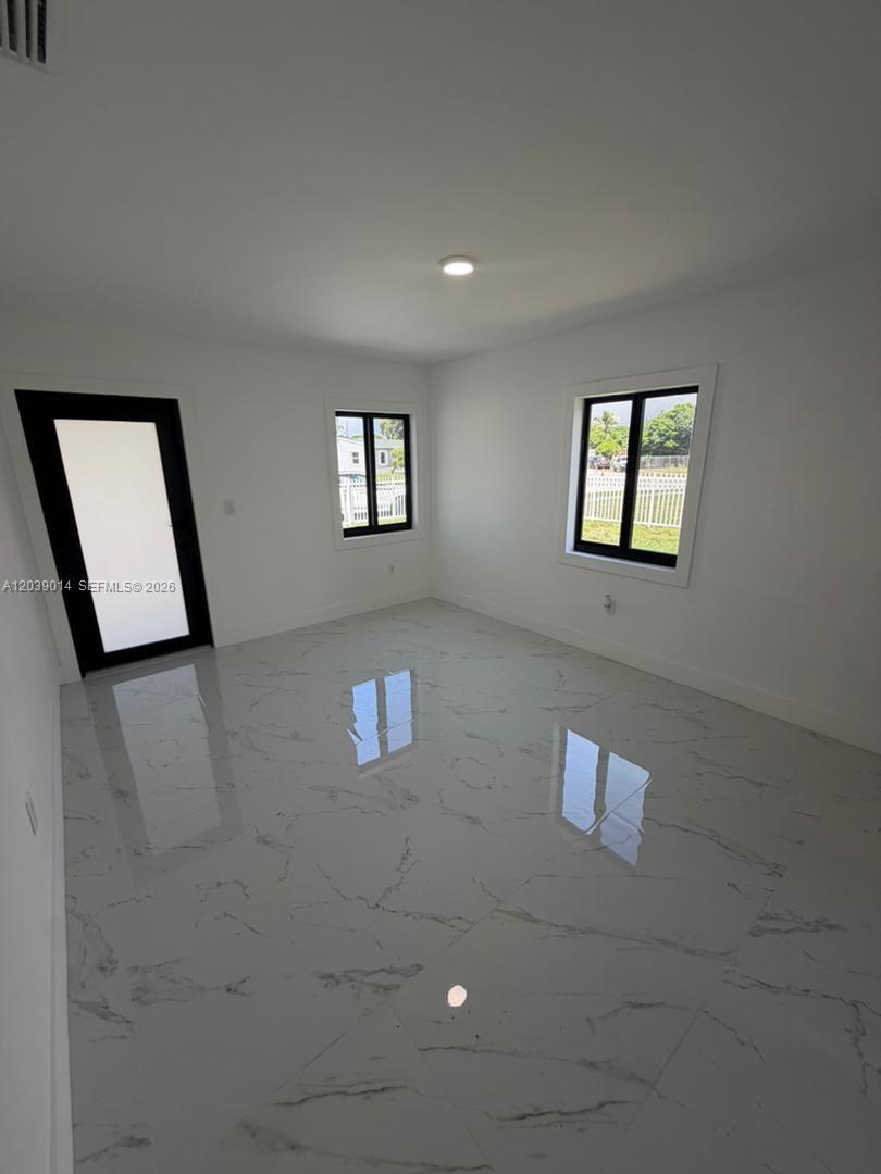 1861 NW 163rd St, Miami Gardens FL 33054 photo 2