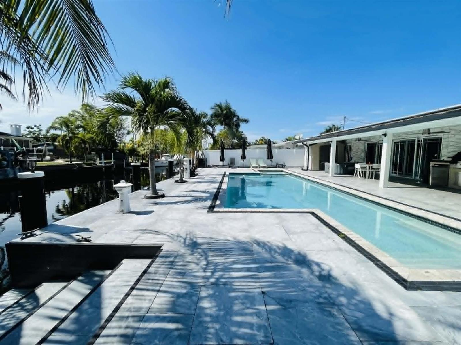 2531 Gulfstream Lane, Fort Lauderdale FL 33312 photo 3