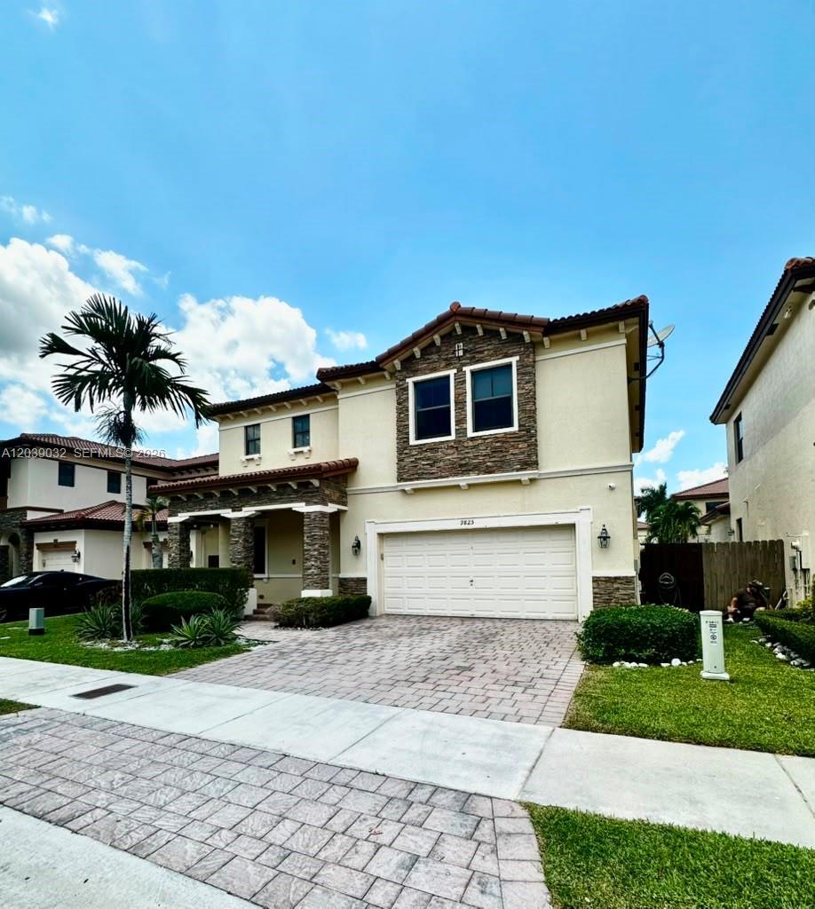 9825 NW 86th Ter, Doral FL 33178 photo 2