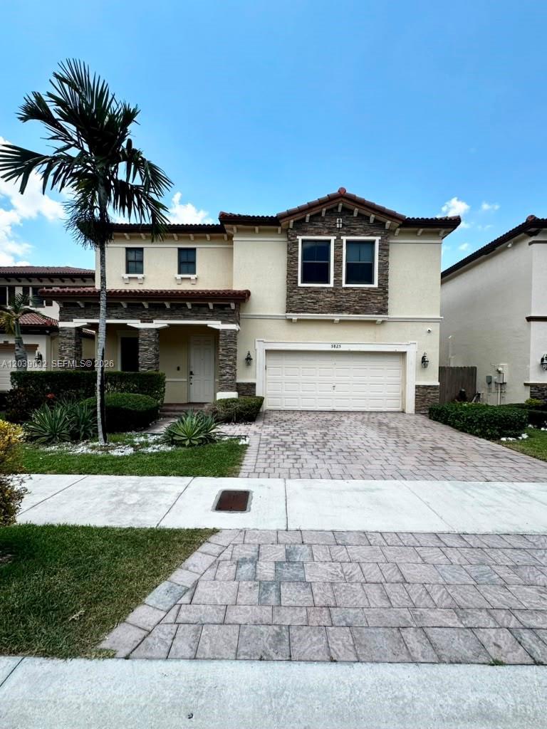 9825 NW 86th Ter, Doral FL 33178
