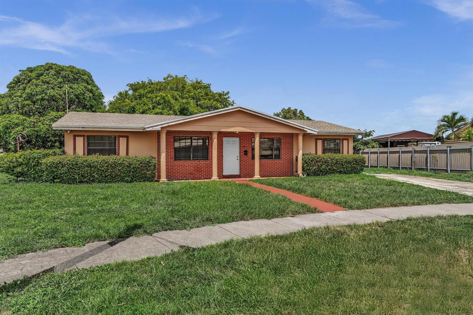 17032 NW 49th Court, Opa-Locka FL 33055 photo 3