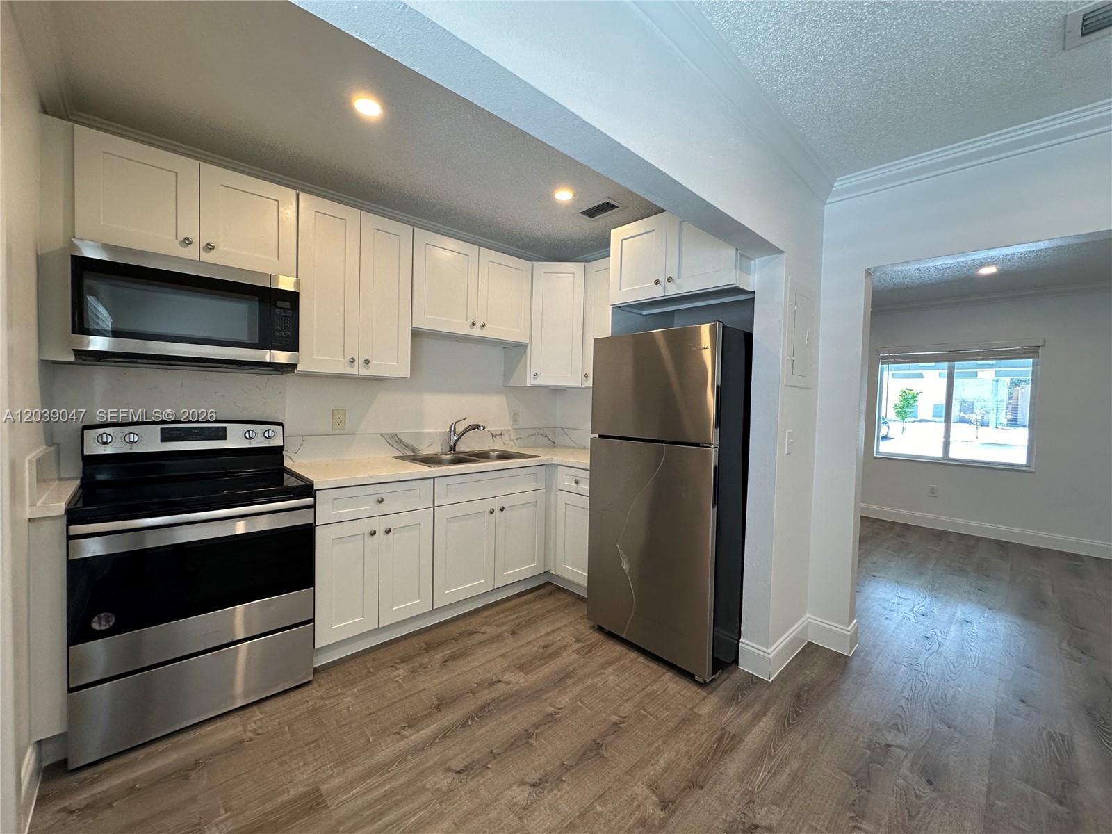 1737 Liberty St # 10, Hollywood FL 33020