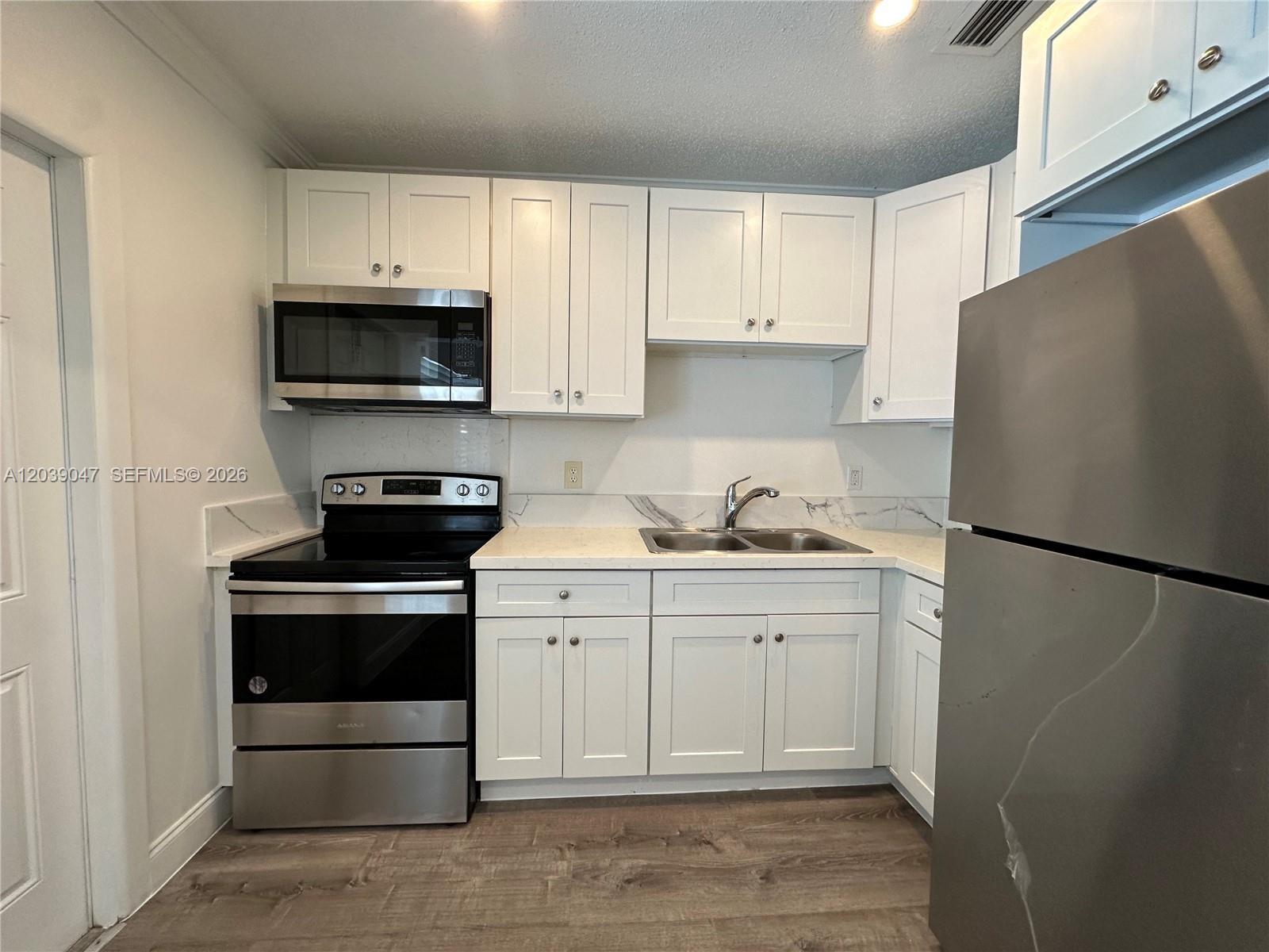 1737 Liberty St # 10, Hollywood FL 33020 photo 4