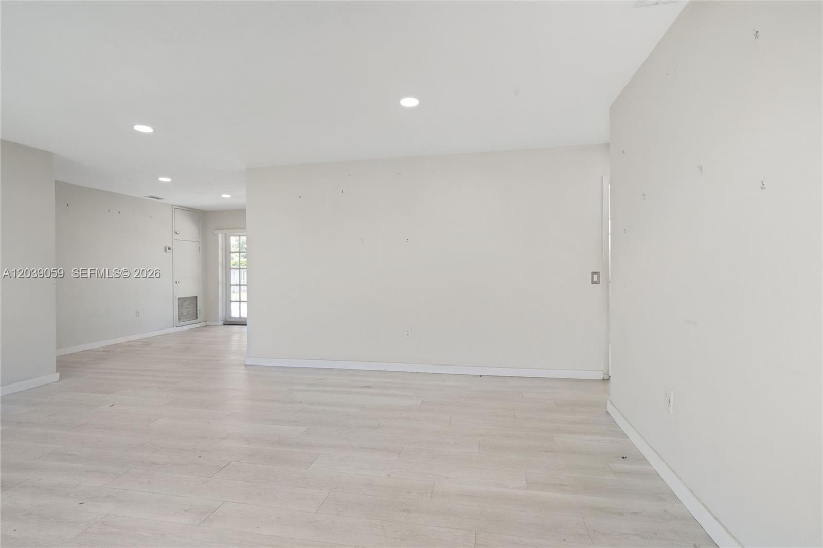 10051 SW 13th Ter, Miami FL 33174 photo 5