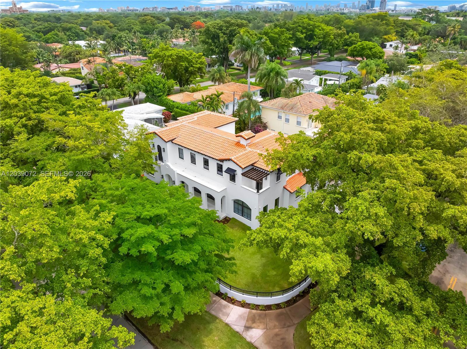 5111 Alhambra Cir, Coral Gables FL 33146 photo 3