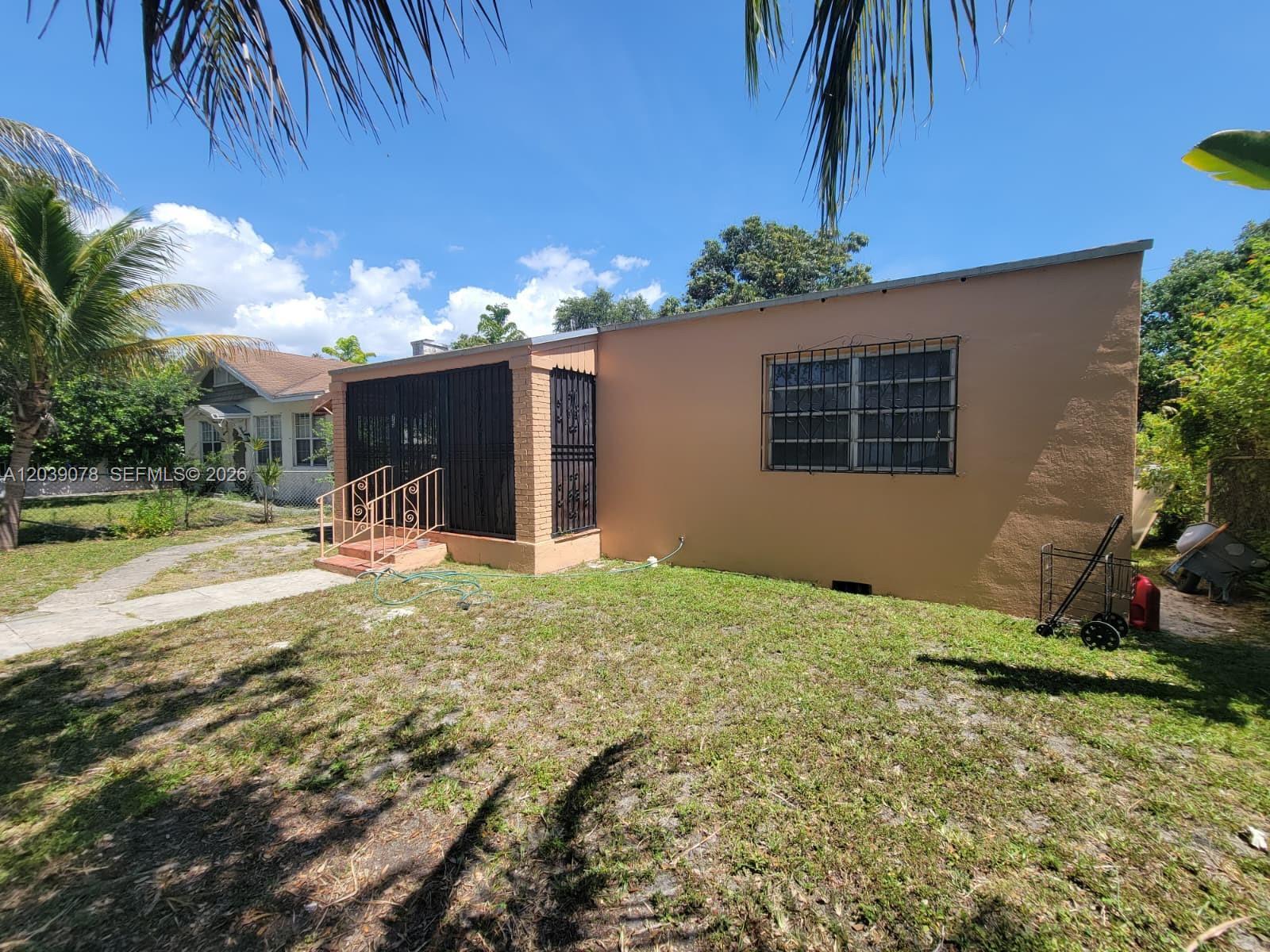 75 NE 49th St, Miami FL 33137 photo 2