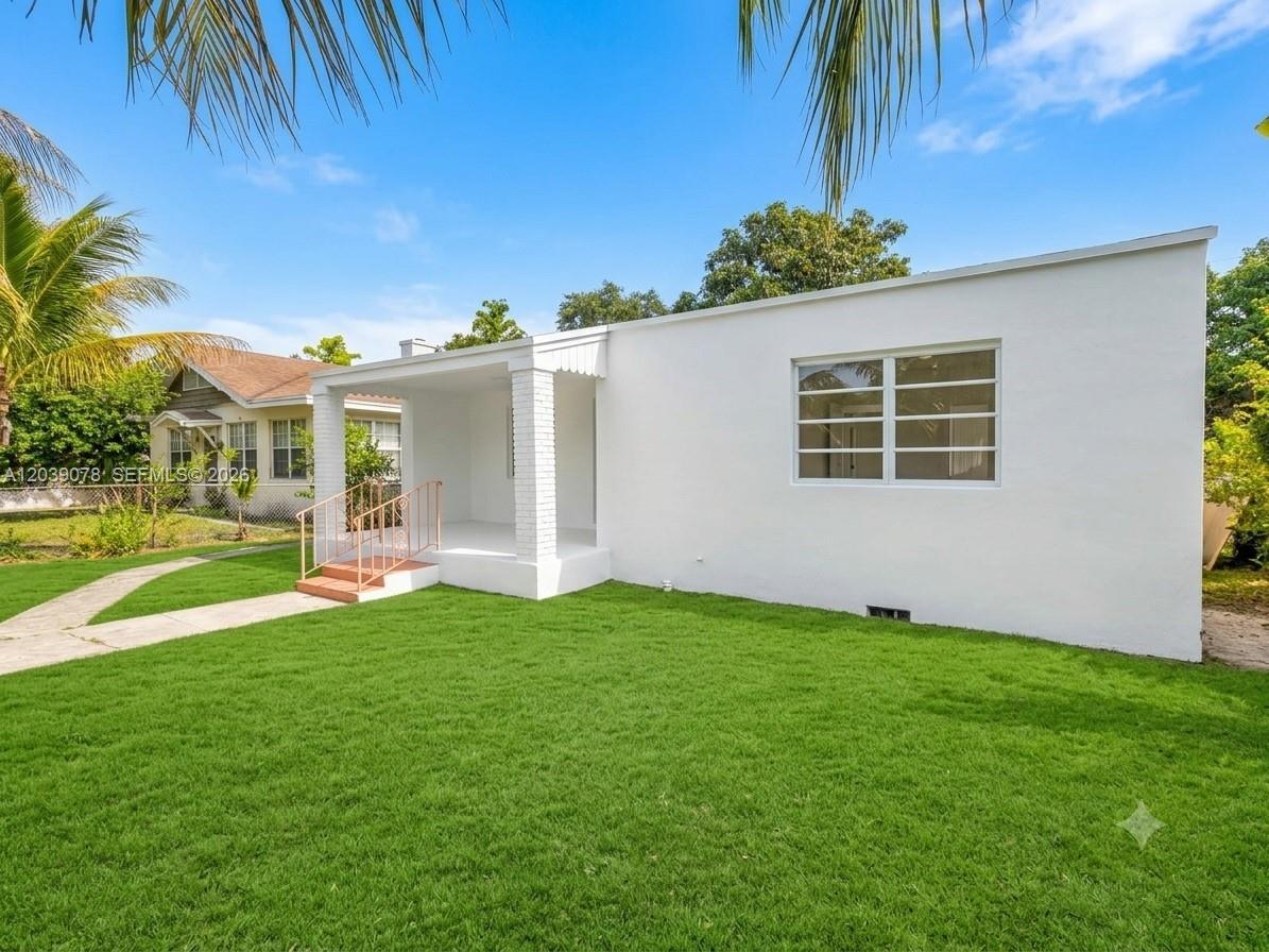 75 NE 49th St, Miami FL 33137 photo 3