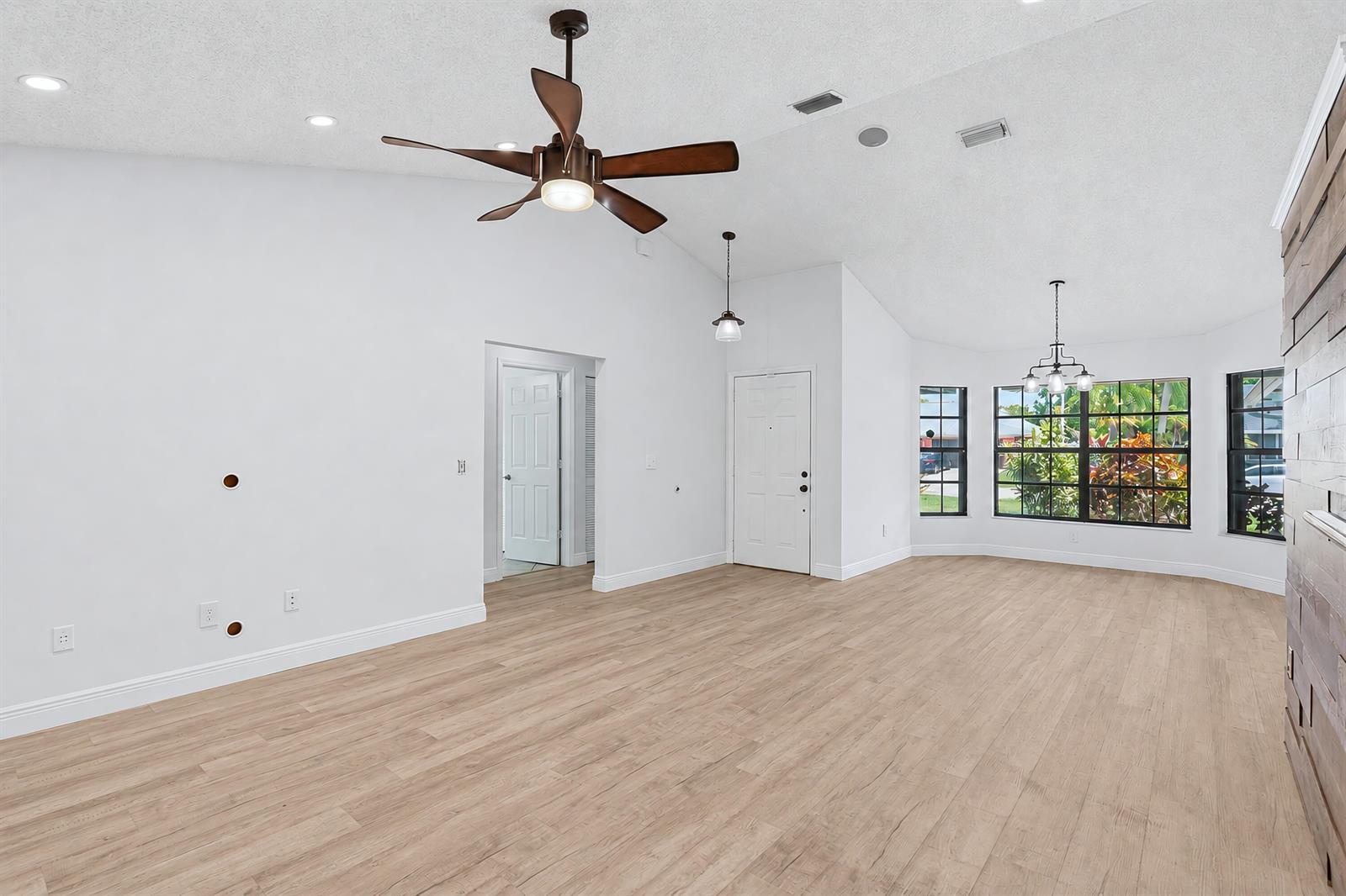 117 Sherwood Drive, Royal Palm Beach FL 33411 photo 2