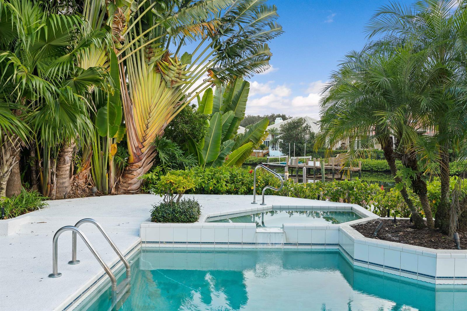 351 Eagle Drive, Jupiter FL 33477 photo 5