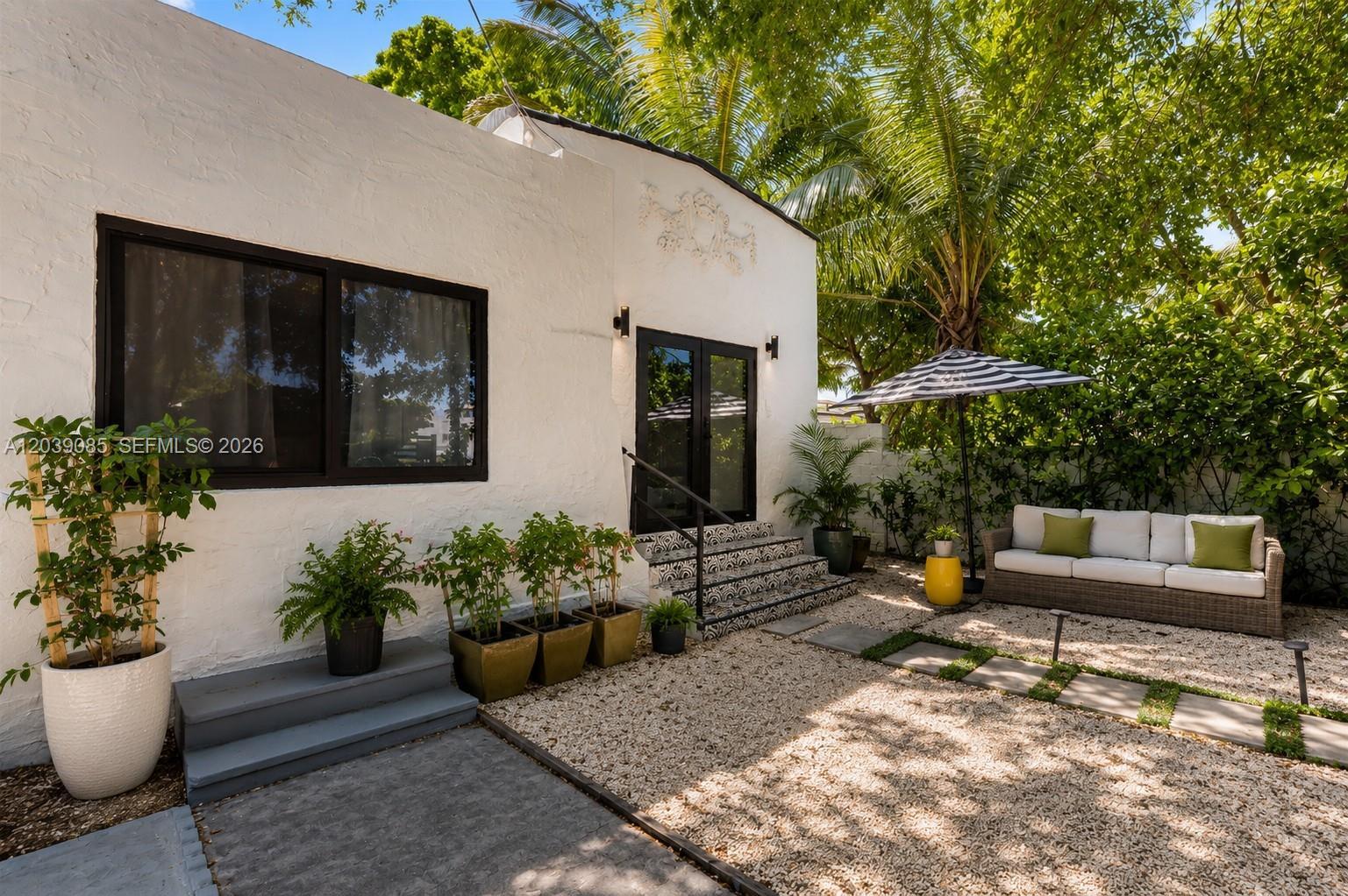 8280 NE 1st Pl, Miami FL 33138 photo 2