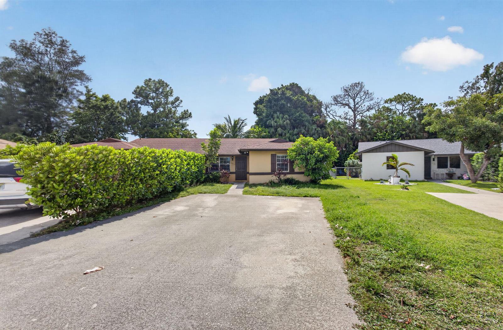 4873 Arthur Street, Palm Beach Gardens FL 33418 photo 2