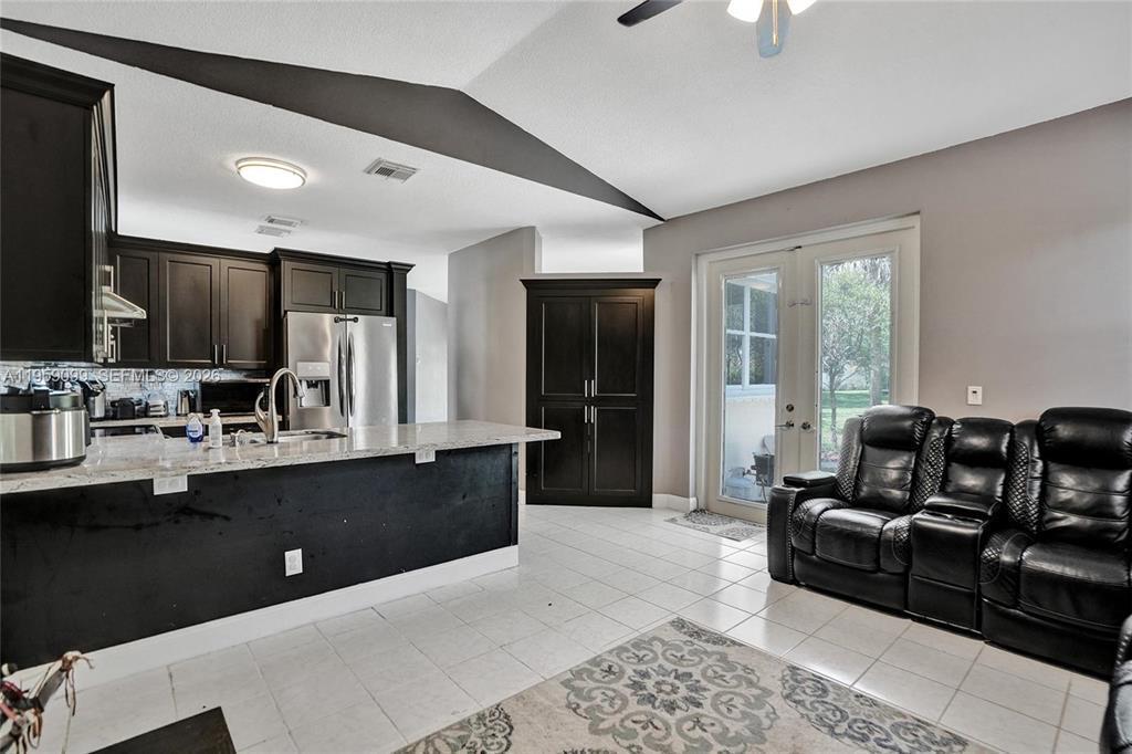 218 NW 75th Terrace, Plantation FL 33317 photo 3