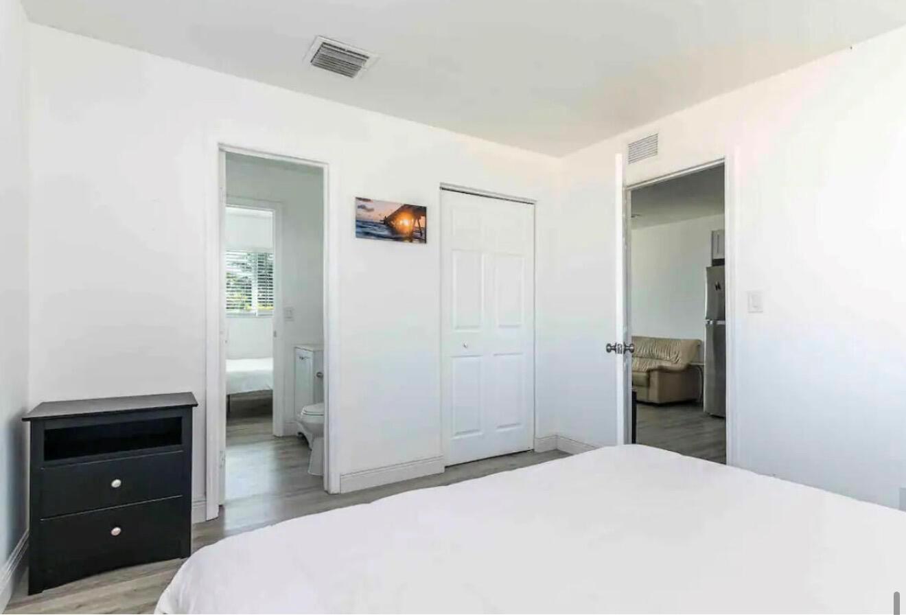 2499 NE 2nd Avenue # B, Boca Raton FL 33431 photo 2