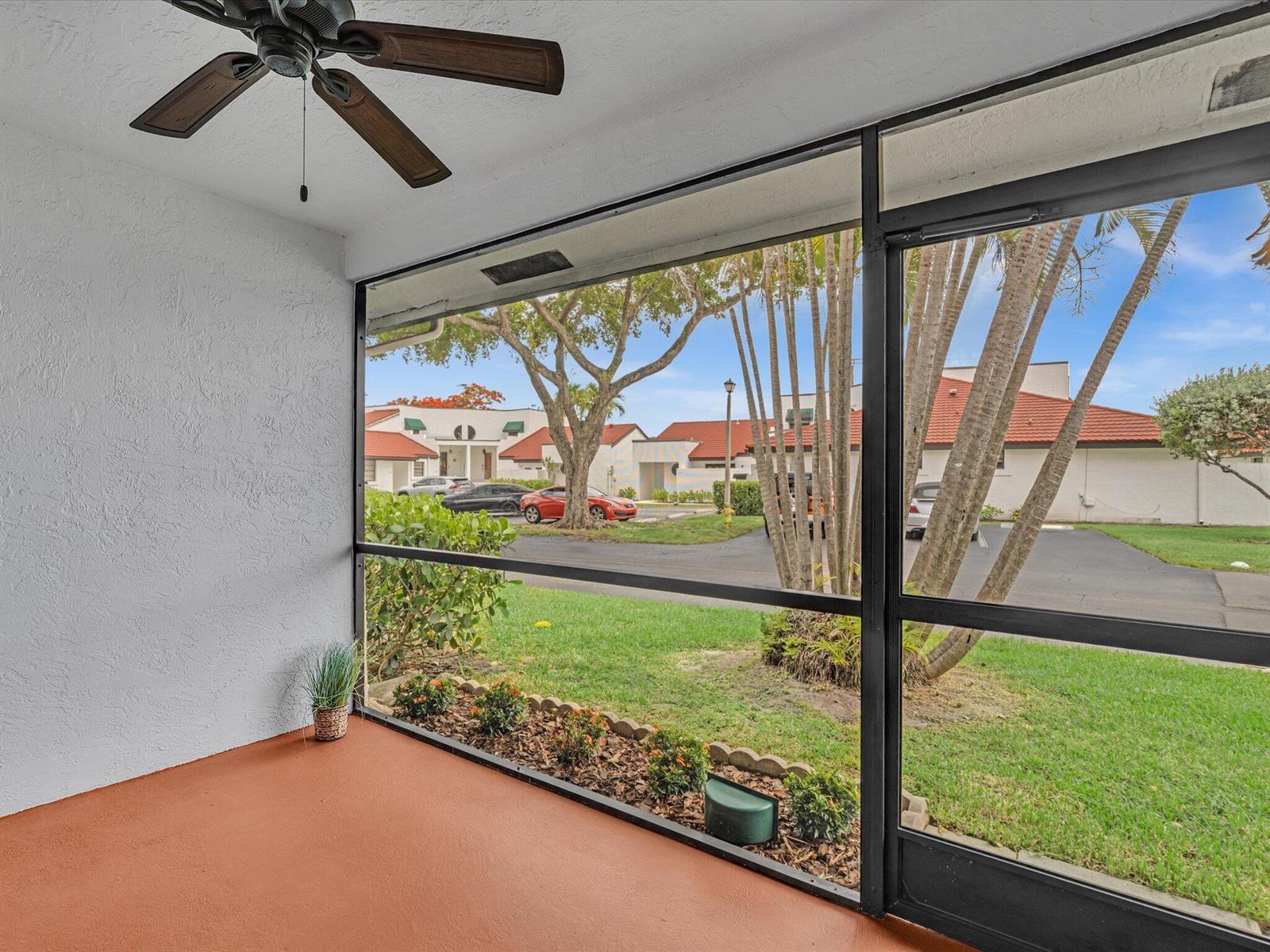 299 NW 36th Avenue, Deerfield Beach FL 33442 photo 4
