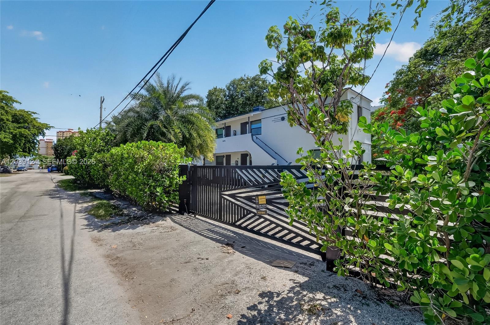 8270 NE 1st Pl # 2, Miami FL 33138 photo 4