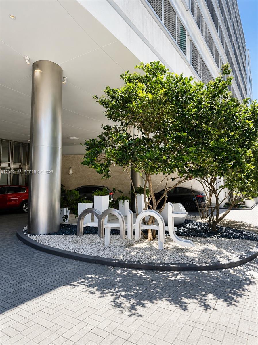 92 SW 3rd St # 503, Miami FL 33130