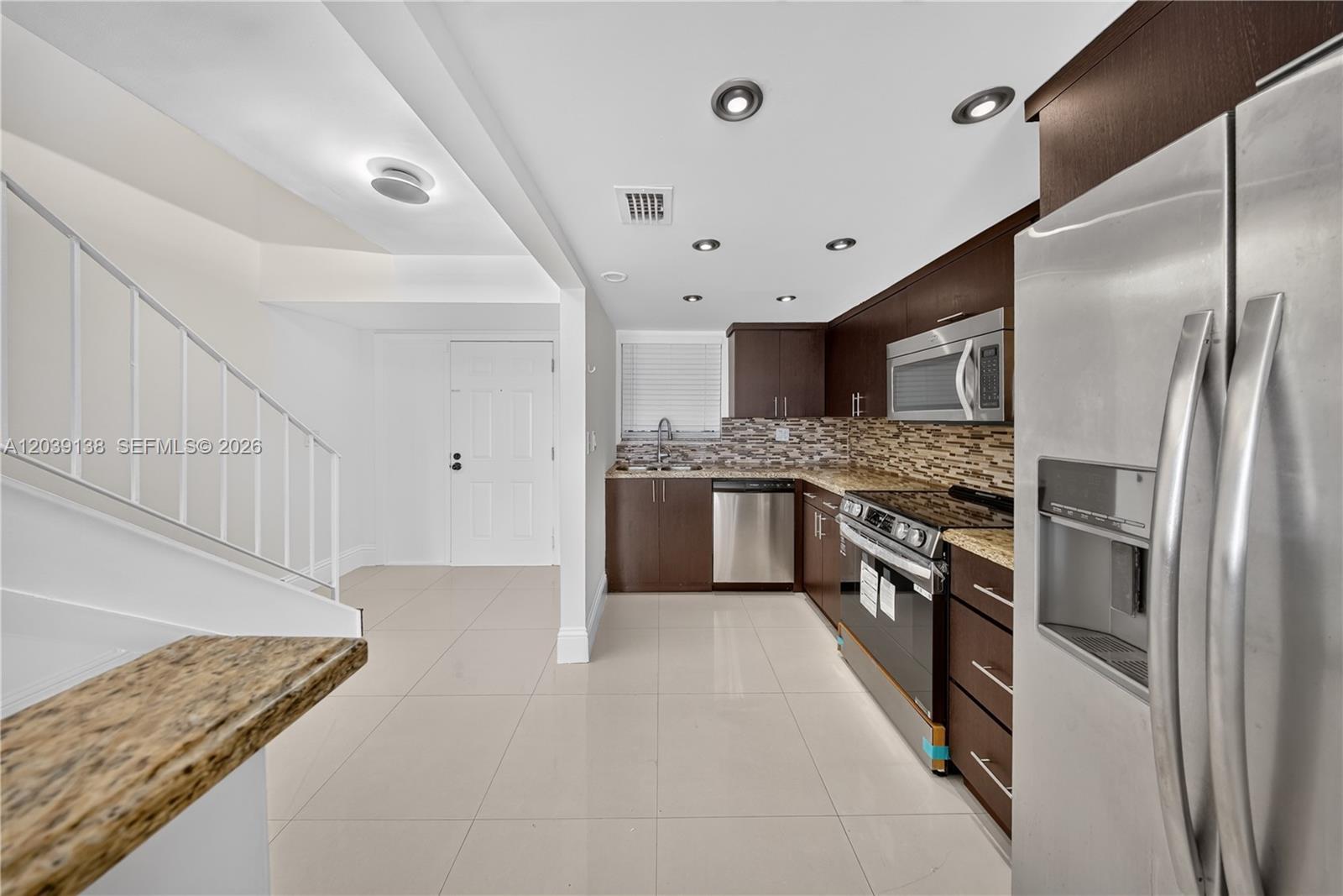 9351 Fontainebleau Blvd # B415, Miami FL 33172 photo 5