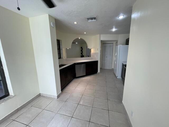 9321 W Sunrise Boulevard, Plantation FL 33322 photo 4