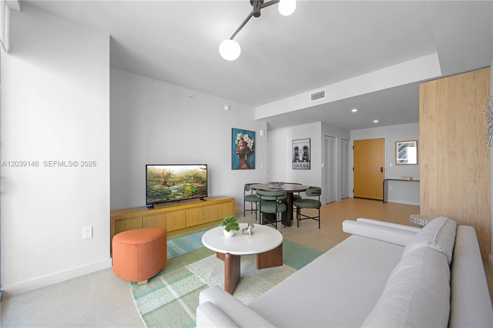 11 NE 6th St # 1111, Miami FL 33132 photo 3